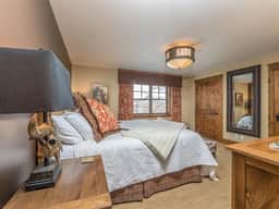 Bozeman - Main Street Retreat - Image 5