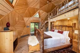 Big Sky - Cliff Manor 70 - Image 4