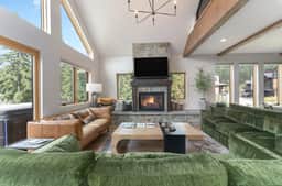 Flathead Valley - WF - SkiDaddle Inn Slopeside - Image 2