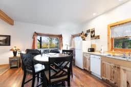 Flathead Valley - CF - Northern Lights Cabin - Image 4
