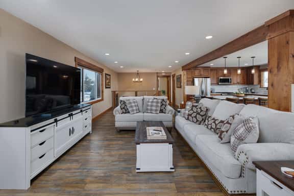 Bozeman - Border Lane - Image 1