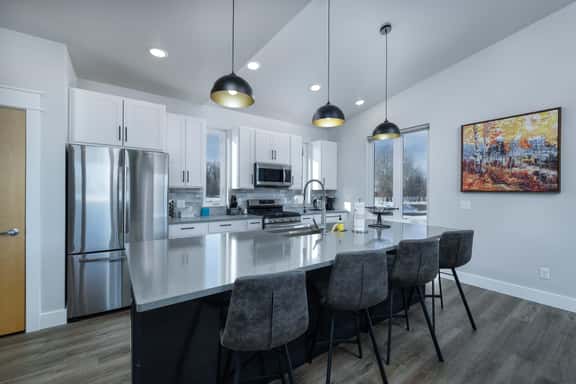 Bozeman - Sunrise Retreat - Image 1