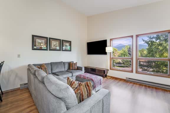 Flathead Valley - WF - Montana Ridgeline Retreat - Image 1