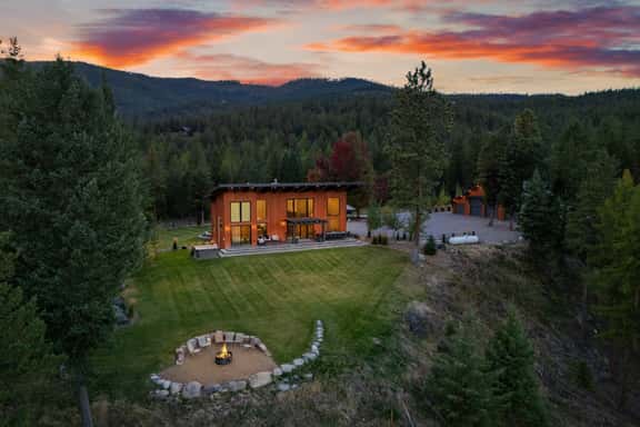 Flathead Valley - LS - Flathead Vista Lodge - Image 1