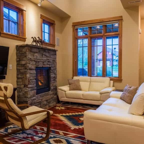 Bozeman - Legends Chalet - Image 1