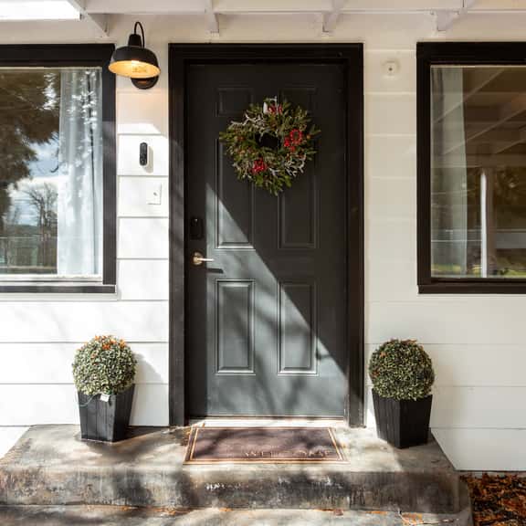 Flathead Valley - BF - Timber and Cherries Cottage - Image 1
