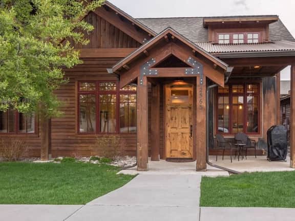 Bozeman - Legends Chalet - Image 2