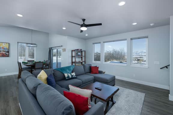 Bozeman - Sunrise Retreat - Image 3