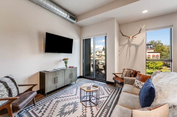Flathead Valley - WF - Whitefish Riverside Loft - Image 3