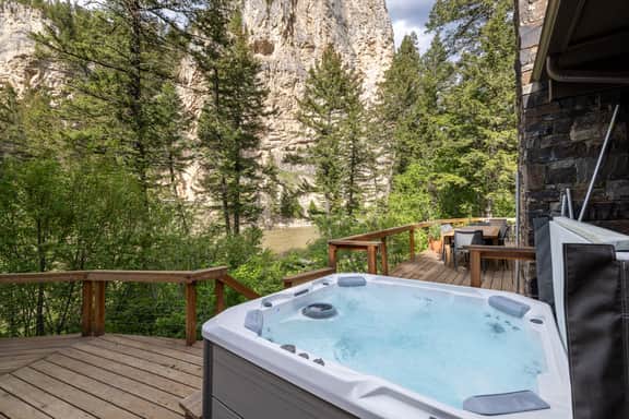 Big Sky - Cliff Manor 70 - Image 3