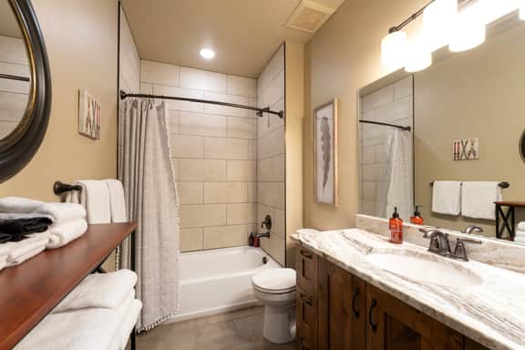 Flathead Valley - WF - Lazy Bear Loft - Image 4