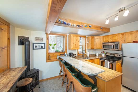 Flathead Valley - WF - Beaver Lake Cabin - Image 4