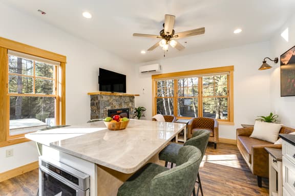 Flathead Valley - Apgar - Grizzly Suite #3 - Image 1